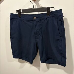 Lululemon Commission short 7”